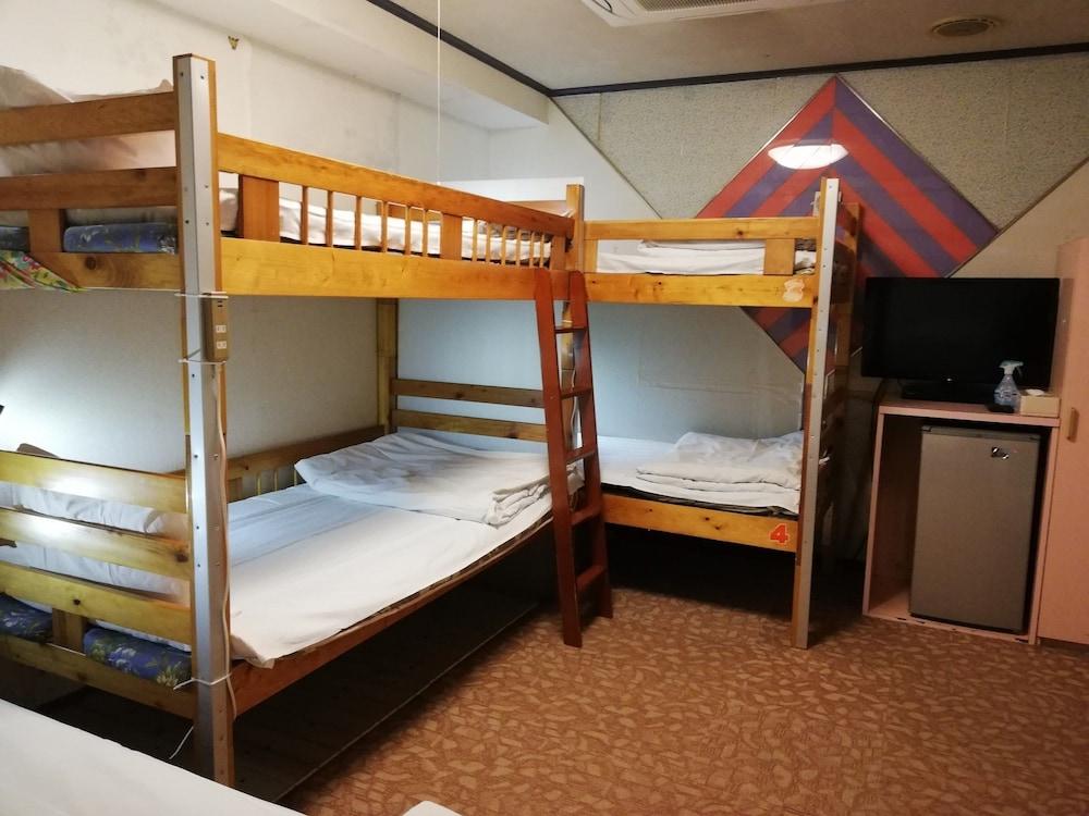 Family & Bakpak Tokyo Hostel מראה חיצוני תמונה