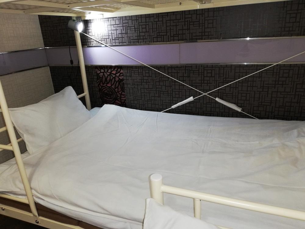 Family & Bakpak Tokyo Hostel מראה חיצוני תמונה