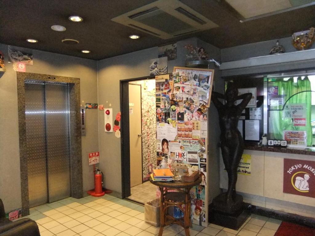 Family & Bakpak Tokyo Hostel מראה חיצוני תמונה