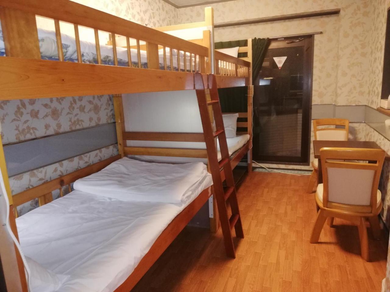 Family & Bakpak Tokyo Hostel מראה חיצוני תמונה