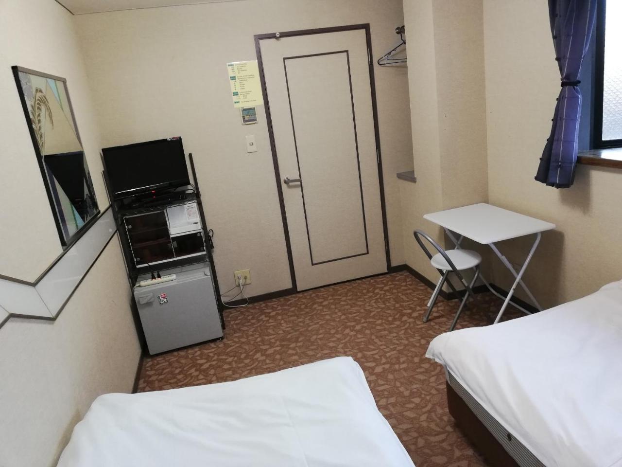 Family & Bakpak Tokyo Hostel מראה חיצוני תמונה