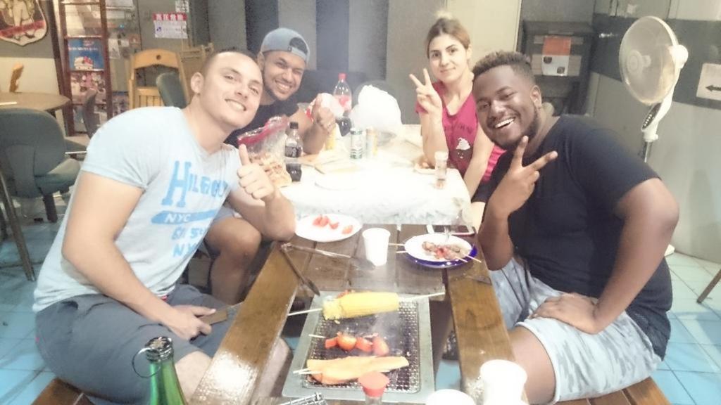 Family & Bakpak Tokyo Hostel מראה חיצוני תמונה
