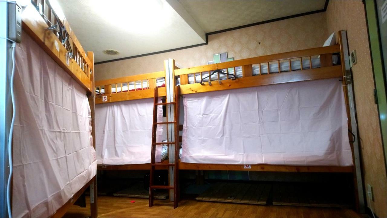 Family & Bakpak Tokyo Hostel מראה חיצוני תמונה